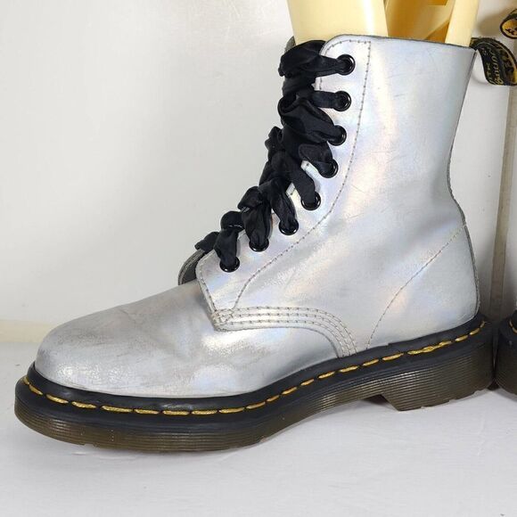 Dr. Martens Women's Pascal 1460 US 7 Ice Metallic Leather Lace Up Combat Boots - Picture 5 of 11